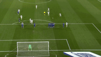 《堡垒之夜》玩家请愿：希望将《星战》光剑做成镐子